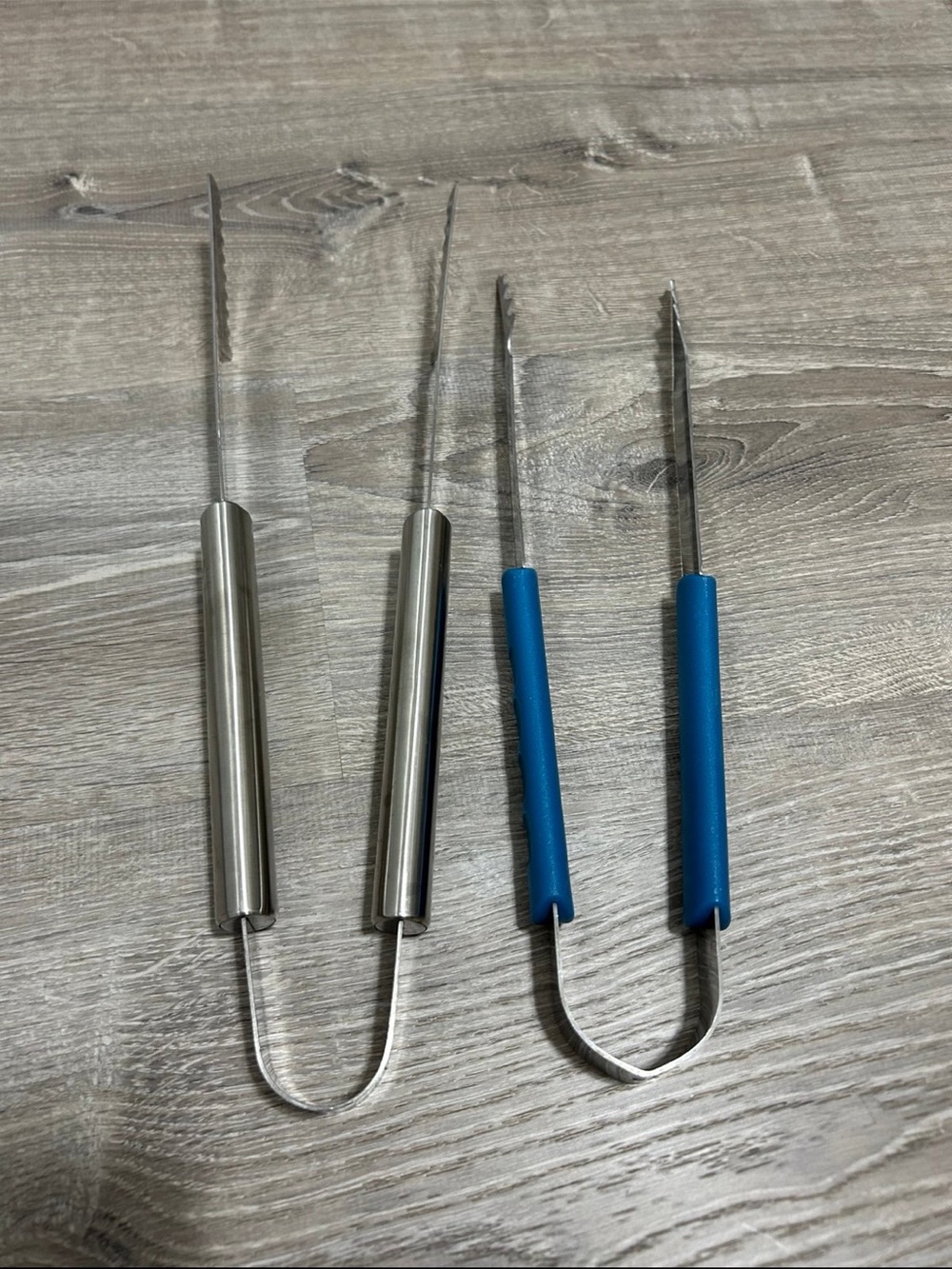 Set of 2 Stainless Steel and Blue Handle U-Tongs